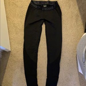 Black GymShark leggings